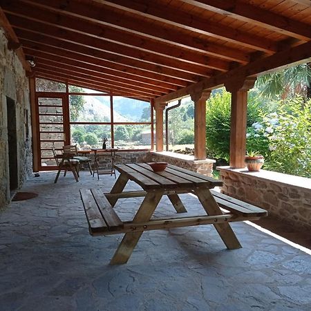 Amplia Y Comoda Casa De Piedra Con Porche Y Jardin San Roque de Ríomiera エクステリア 写真