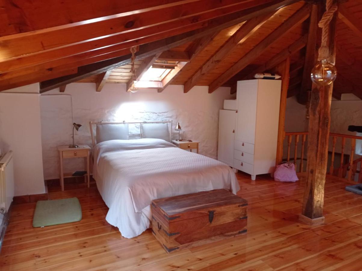 Amplia Y Comoda Casa De Piedra Con Porche Y Jardin San Roque de Ríomiera エクステリア 写真