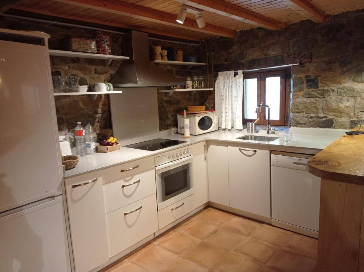 Amplia Y Comoda Casa De Piedra Con Porche Y Jardin San Roque de Ríomiera エクステリア 写真