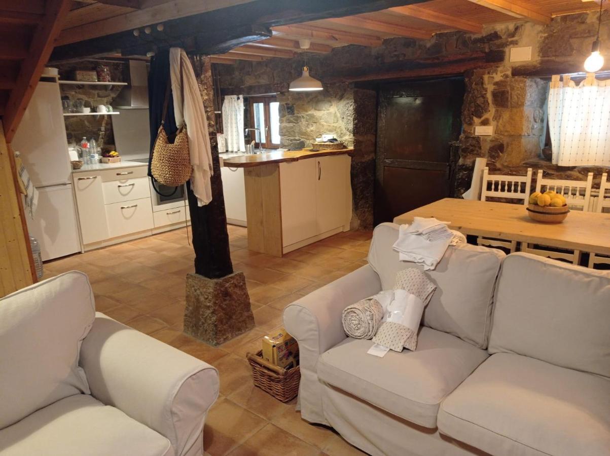 Amplia Y Comoda Casa De Piedra Con Porche Y Jardin San Roque de Ríomiera エクステリア 写真